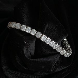 Sterling Silver and Cubic Zirconia Tennis bracelet signed ADI 925 C.Z ❤️